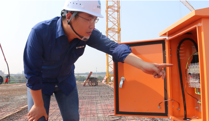 9、盛賀偉（查看朱家橋污水處理廠提標改造工地）